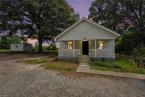 2908 Littlebrook Road, Seagrove, NC 27341