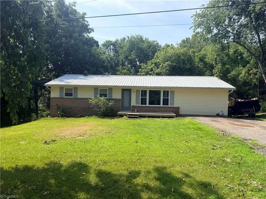 386 Otis Brown Drive, North Wilkesboro, NC 28659 - #2