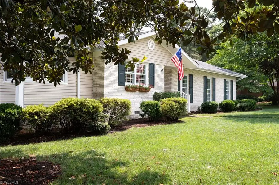 612 Hilltop Drive, Lexington, NC 27292 - #2