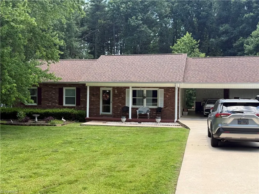 128 Hickory Hollow Road, North Wilkesboro, NC 28659 - #1
