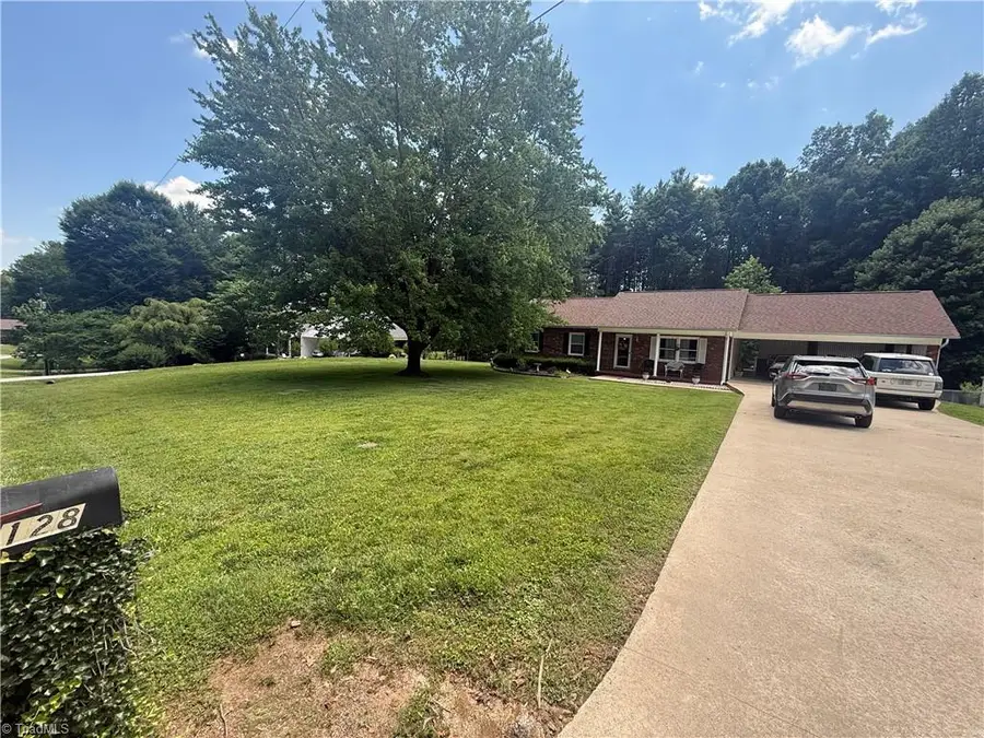 128 Hickory Hollow Road, North Wilkesboro, NC 28659 - #3