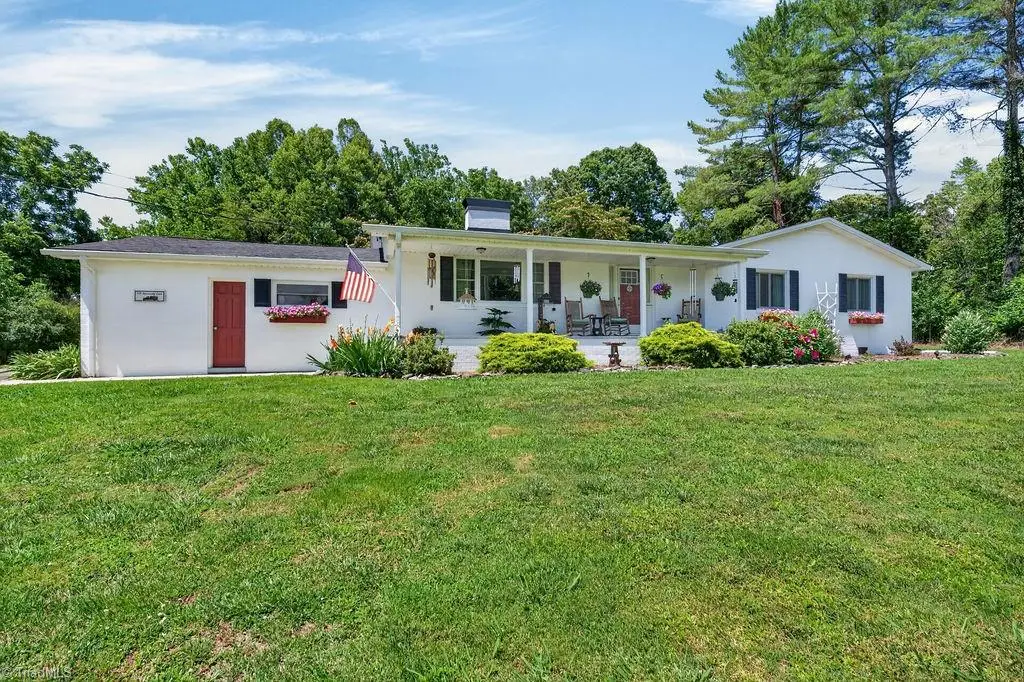 110 Dunwoody Lane, Mount Airy, NC 27030 - #1