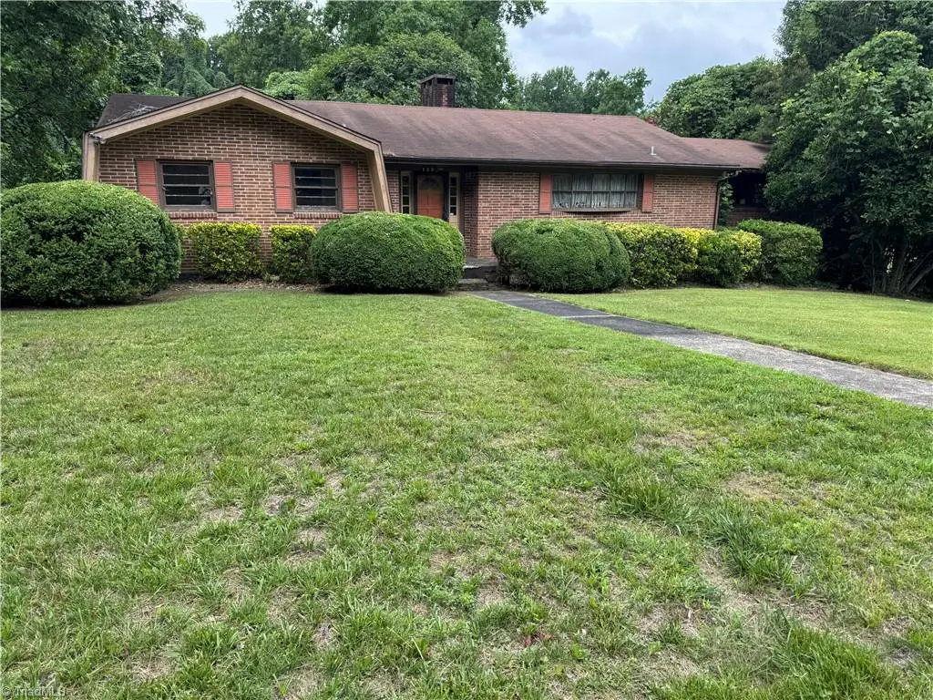 1206 Bridgepoint Road, Greensboro, NC 27405 - #1