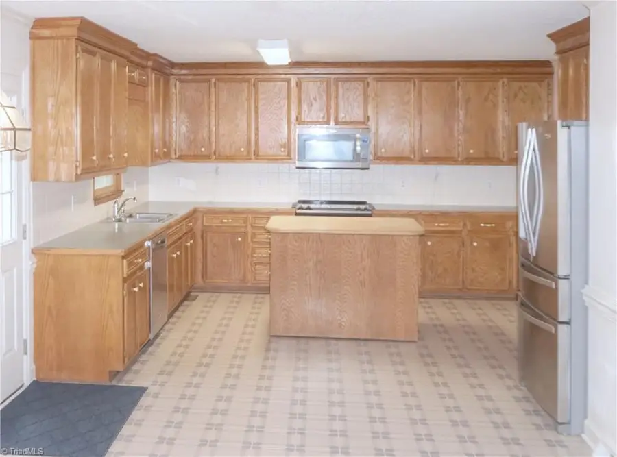 6125 Tennyson Drive, Kernersville, NC 27284 - #3