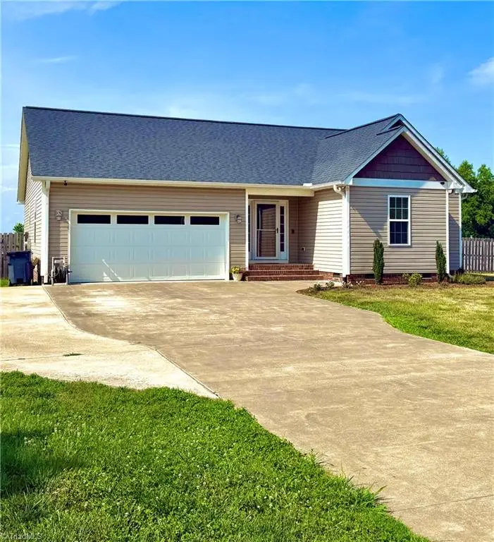 106 Tranquility Lane, Harmony, NC 28634 - #1
