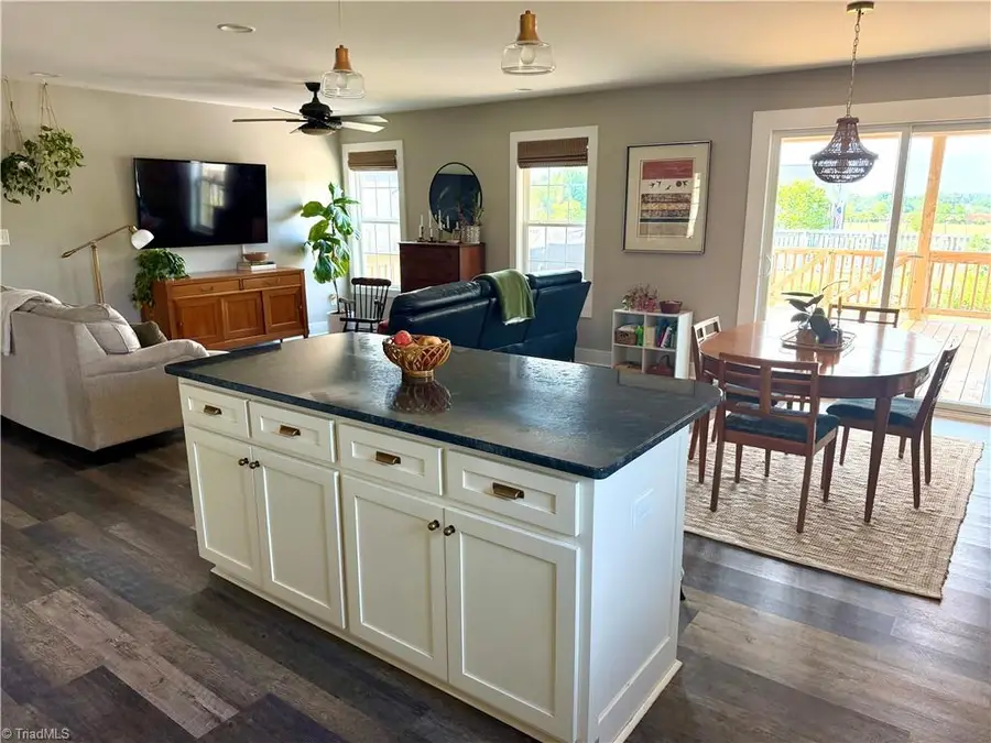 106 Tranquility Lane, Harmony, NC 28634 - #3