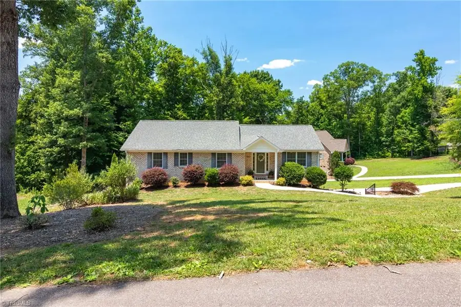 843 Montgomery Court, Walnut Cove, NC 27052 - #2