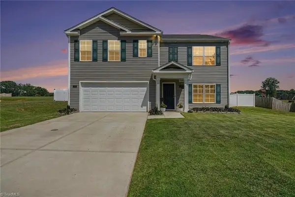 1218 Hickory Point Drive, Lexington, NC 27292