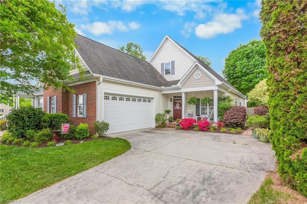 6604 Springfield Village Lane, Clemmons, NC 27012 - #1