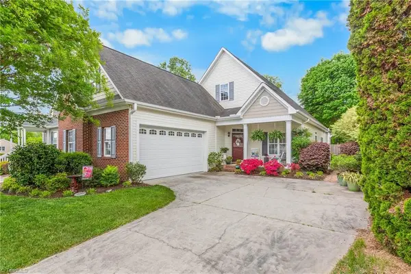 6604 Springfield Village Lane, Clemmons, NC 27012