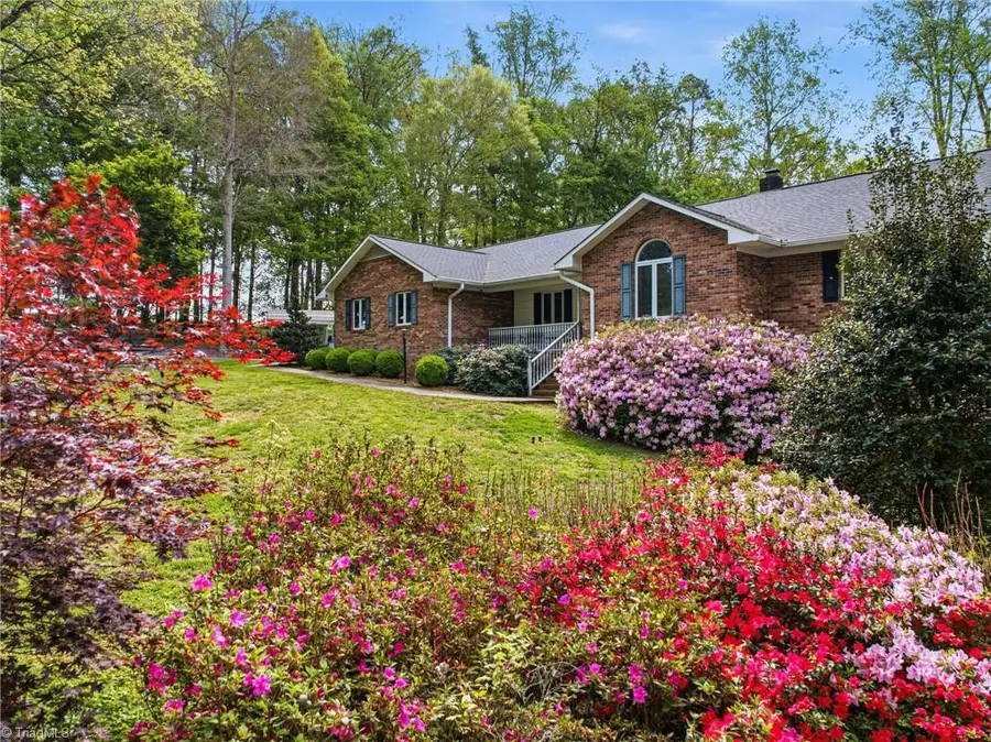 2078 Us Highway 64, Mocksville, NC 27028 - #2