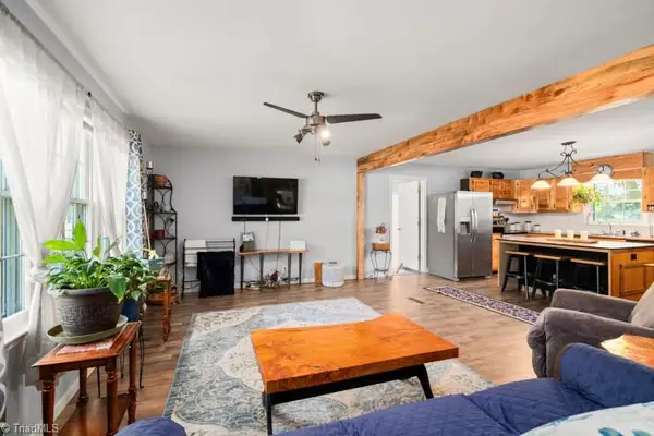 160 Pinelawn Drive, Kernersville, NC 27284