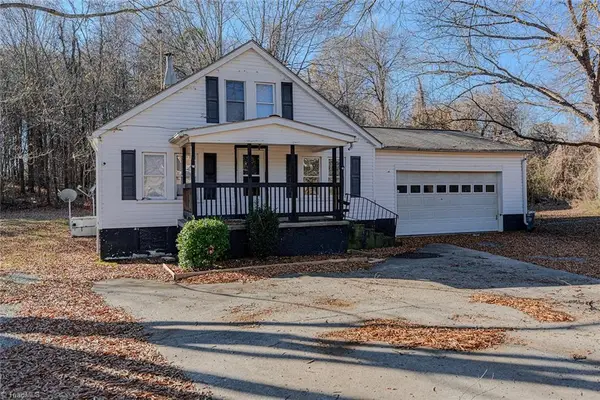 1364 Rauhut Street, Burlington, NC 27217
