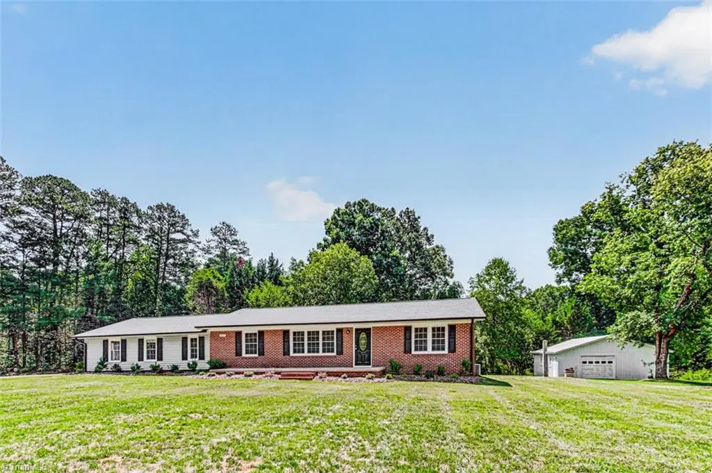 819 Sawyersville Road, Asheboro, NC 27205 - #1