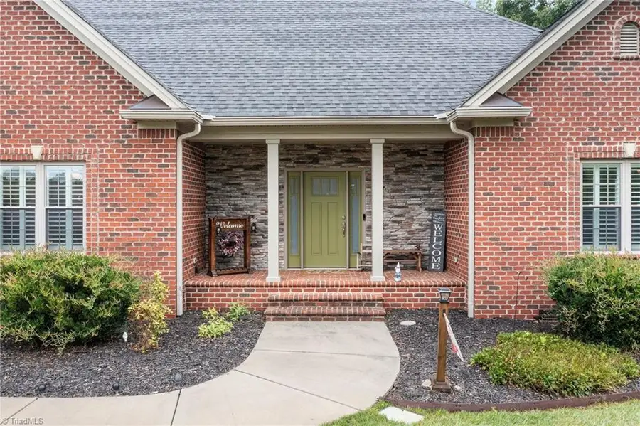 704 Terrace Drive, Lexington, NC 27295 - #2