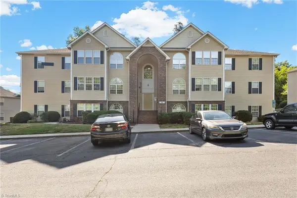 633 Ivy Glen Drive, Winston-Salem, NC 27127