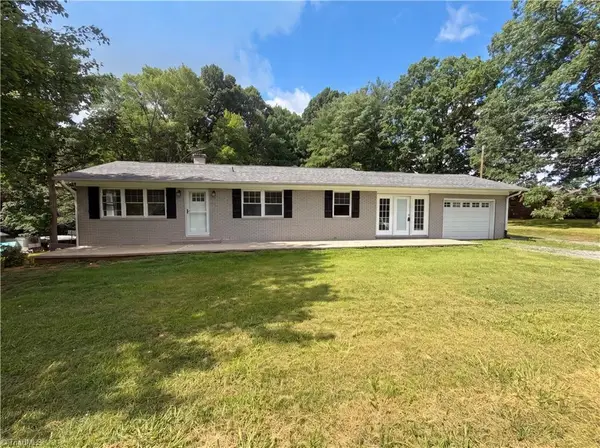 5025 Forbush Road, East Bend, NC 27018