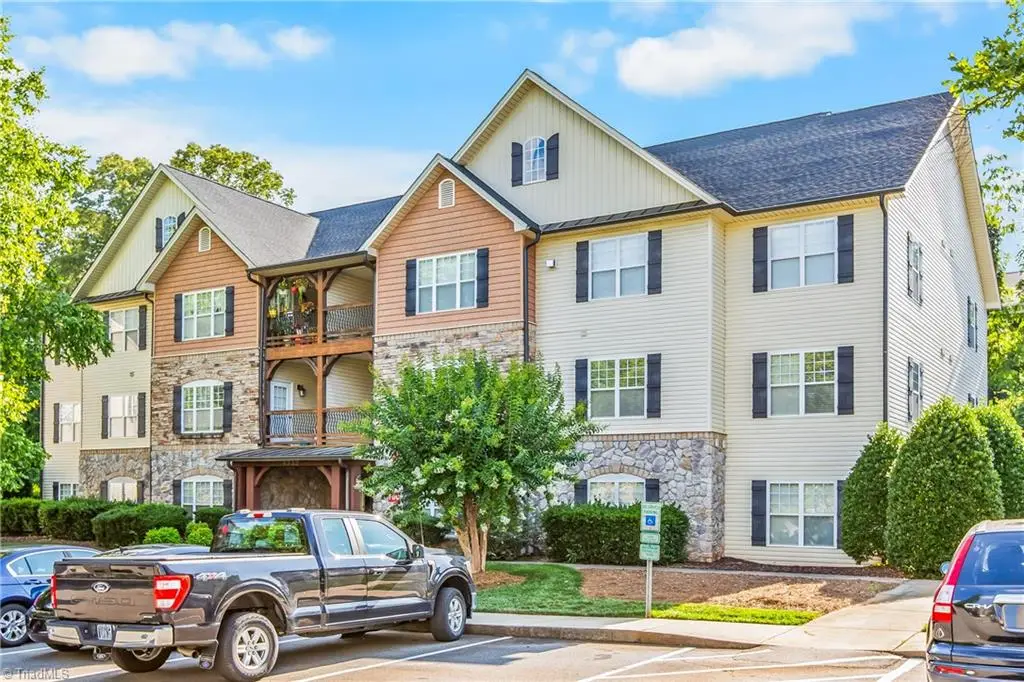 4752 Tatton Park Circle #3D, Winston Salem, NC 27103 - #1