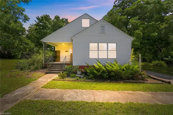 214 Hawthorne Lane, Burlington, NC 27215