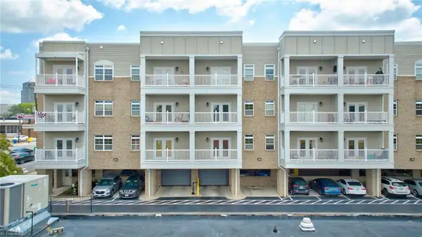 605 W Market Street #206, Greensboro, NC 27401