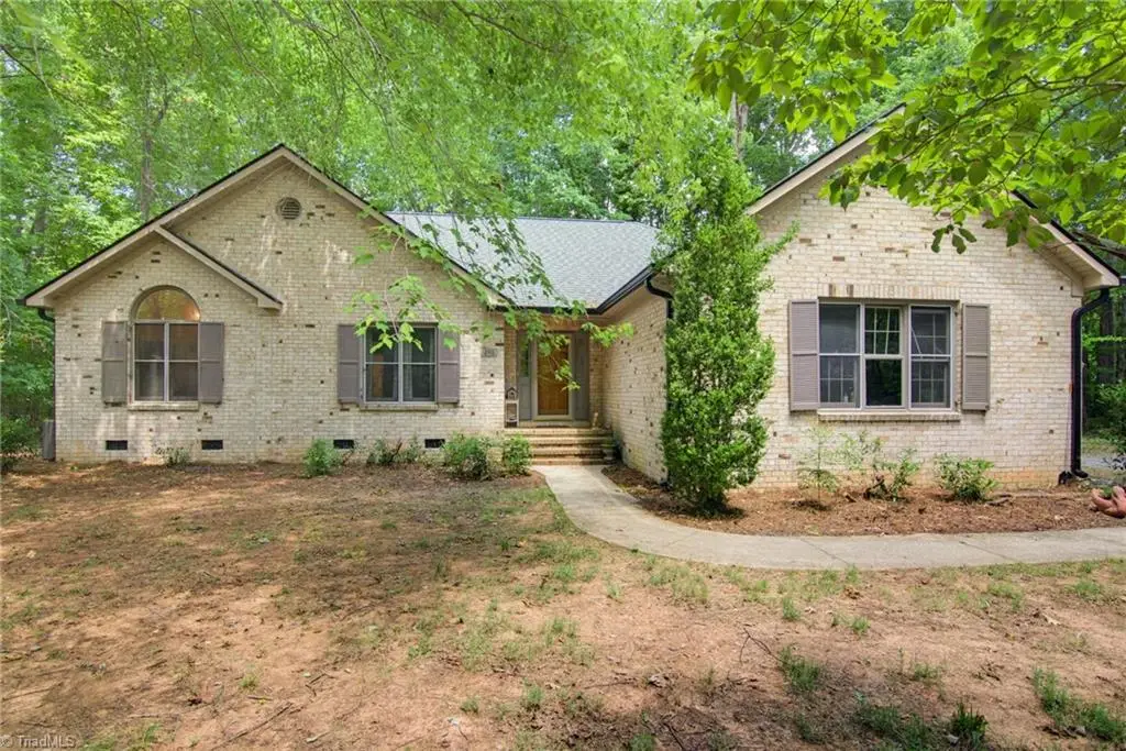 246 Hunters Glen Drive, Summerfield, NC 27358 - #1