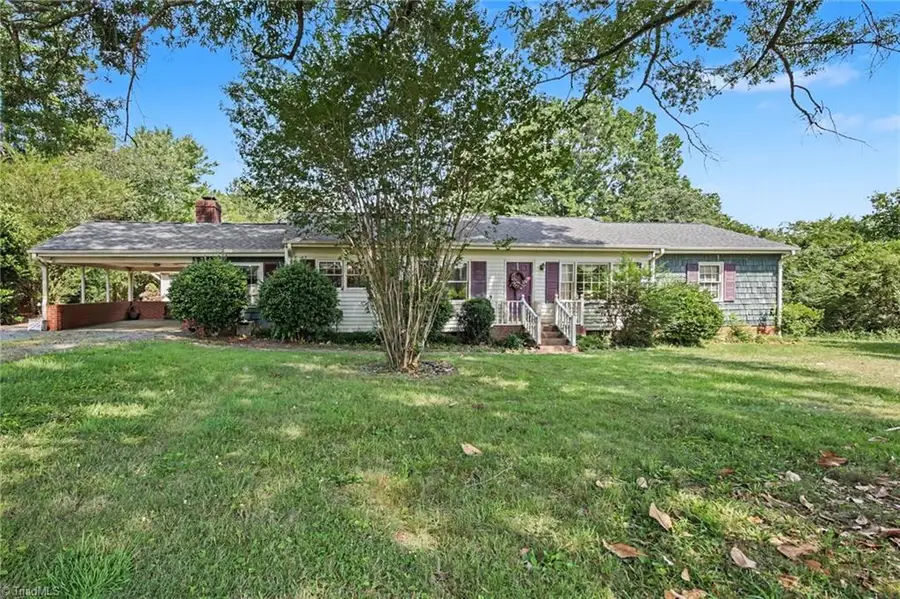 5109 Nc Highway 89 E, Walnut Cove, NC 27052 - #2