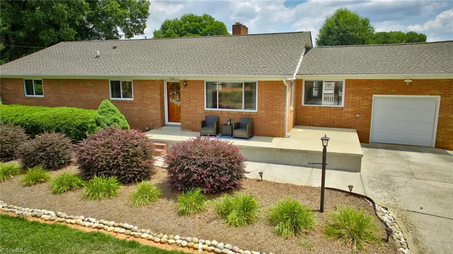 4010 Kernersville Road, Winston Salem, NC 27107 - #3