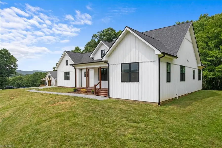 287 Wolfe Road, Sparta, NC 28675 - #2