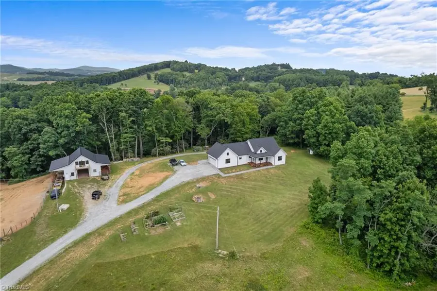 287 Wolfe Road, Sparta, NC 28675 - #3