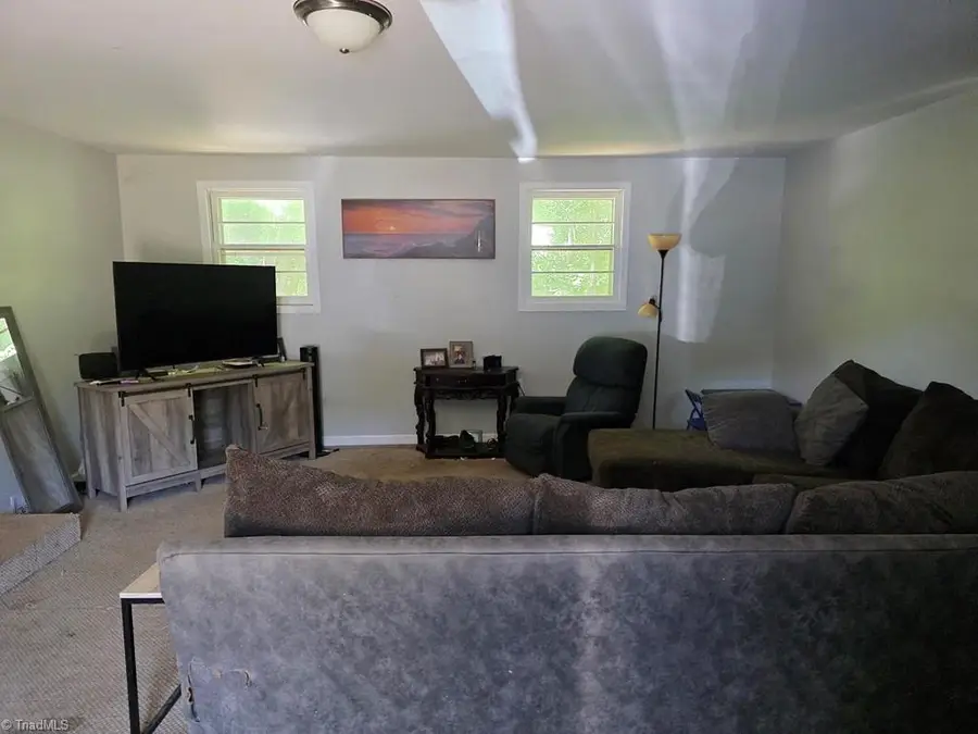 477 Hilltop Acres Street, North Wilkesboro, NC 28659 - #2