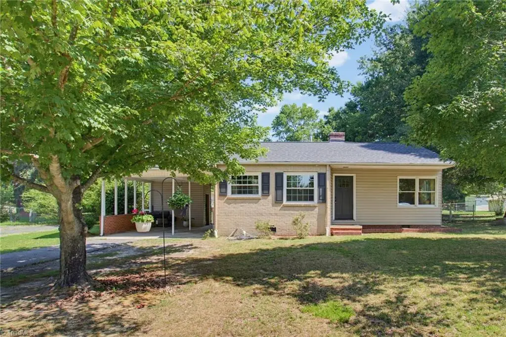 297 Pleasant Grove Church Road, Thomasville, NC 27360 - #1