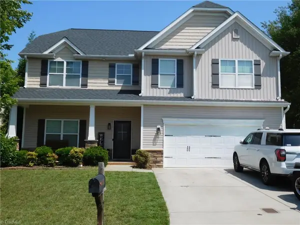 218 Penry Lane, Clemmons, NC 27012