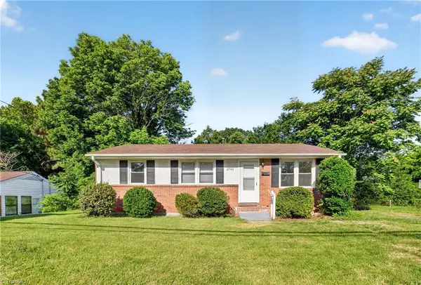 2546 Rosemary Drive, Winston-Salem, NC 27105