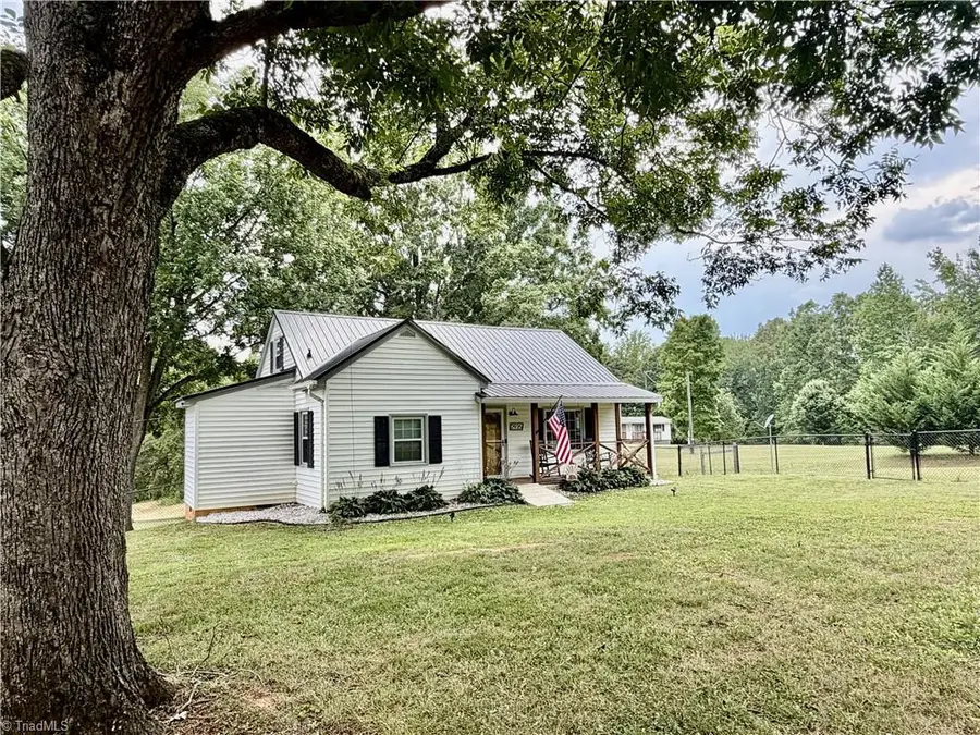 2935 Boones Cave Road, Lexington, NC 27295 - #2