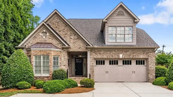 19 Blakeney Place, Greensboro, NC 27408
