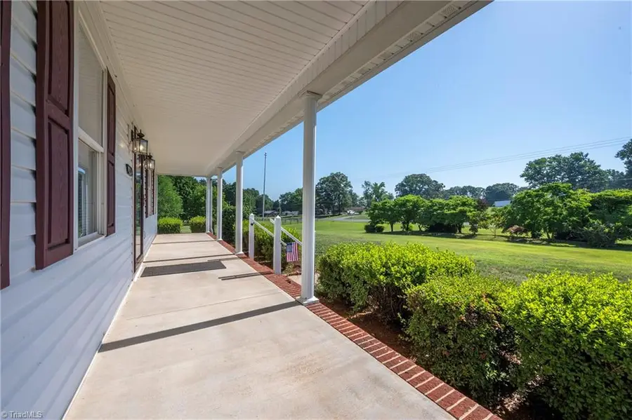 1630 Yadkin Valley Road, Advance, NC 27006 - #2