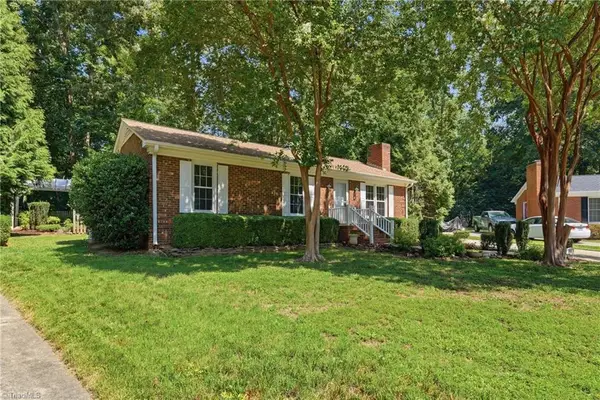 701 Dale Court, Burlington, NC 27215