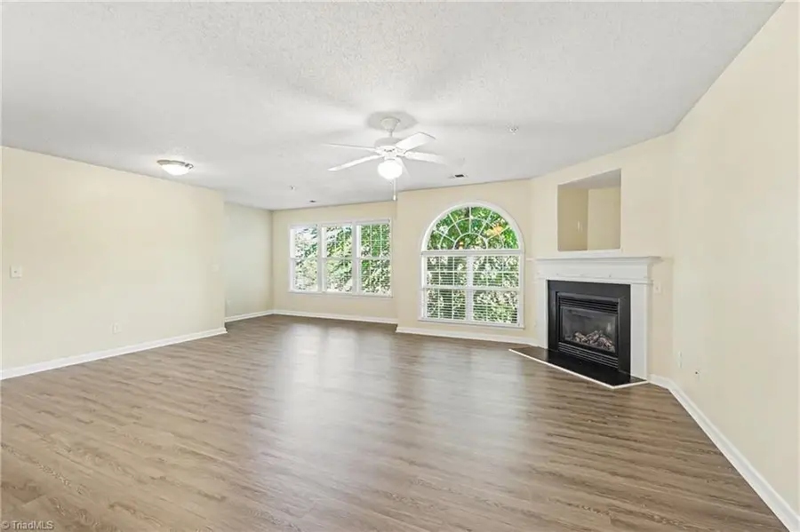 2600 Pennoak Way #H, Greensboro, NC 27407 - #3
