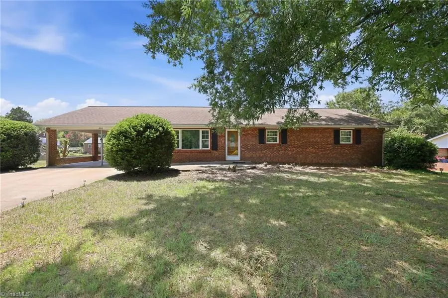 850 Minorcas Road, Winston Salem, NC 27106 - #2