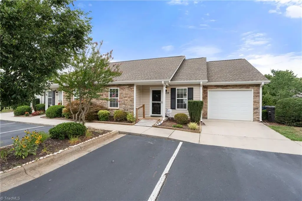 3018 Hyde Place Circle, Winston Salem, NC 27103 - #1