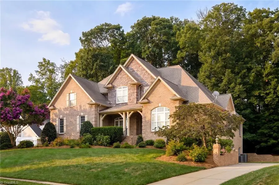 426 Chesham Drive, Kernersville, NC 27284 - #2