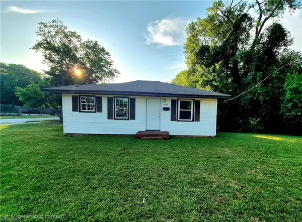 2501 Dacian Street, Winston-Salem, NC 27107