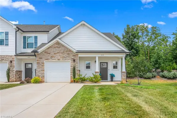 935 Cannon Crossing Circle, Greensboro, NC 27410