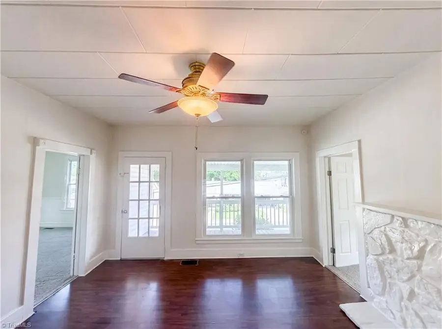 309 Worth Street, Mount Airy, NC 27030 - #2