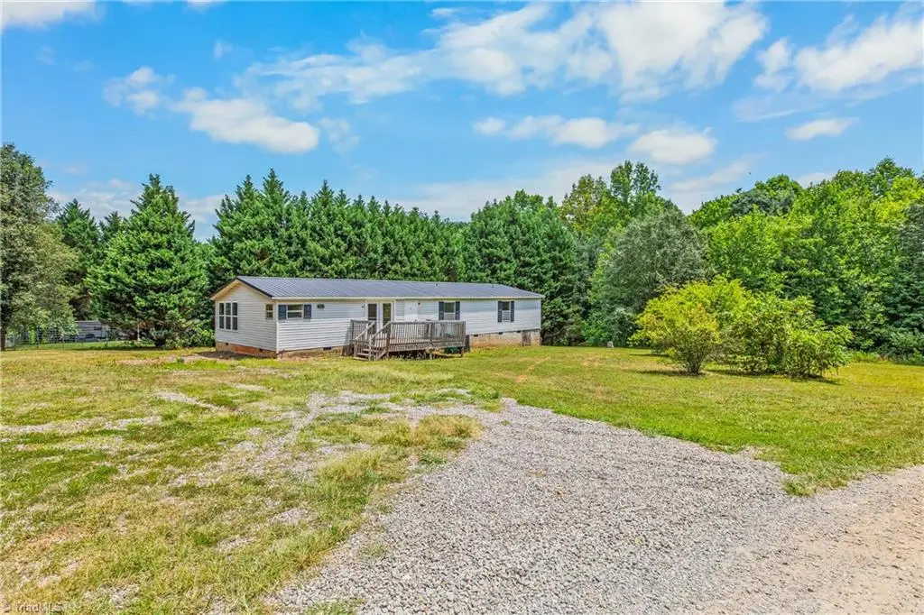 1017 Sourwood Drive, Hamptonville, NC 27020 - #1