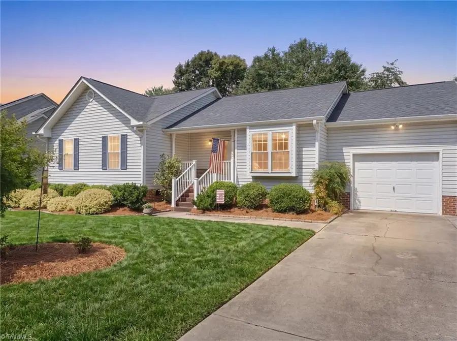 1006 Hastings Hill Road, Kernersville, NC 27284 - #2
