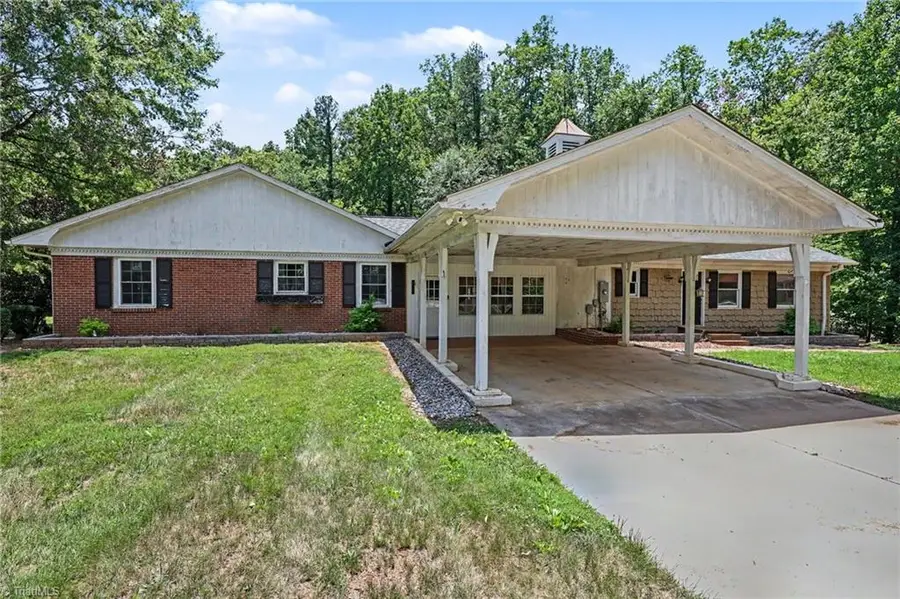 3063 Georgia Road, Yadkinville, NC 27055 - #3