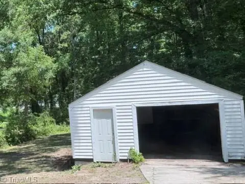 935 Highland Avenue, Greensboro, NC 27403 - #3