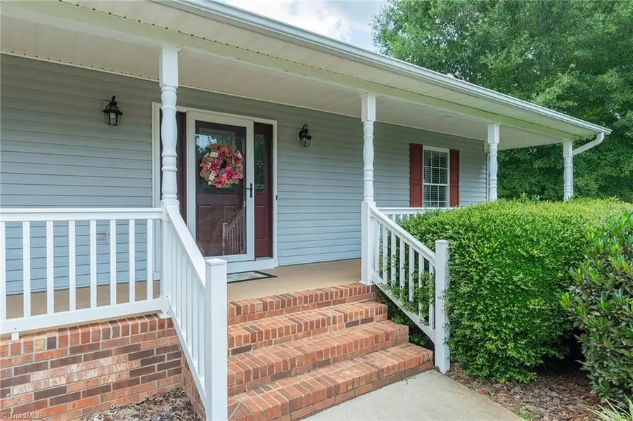 226 Augusta Drive, Lexington, NC 27295 - #3