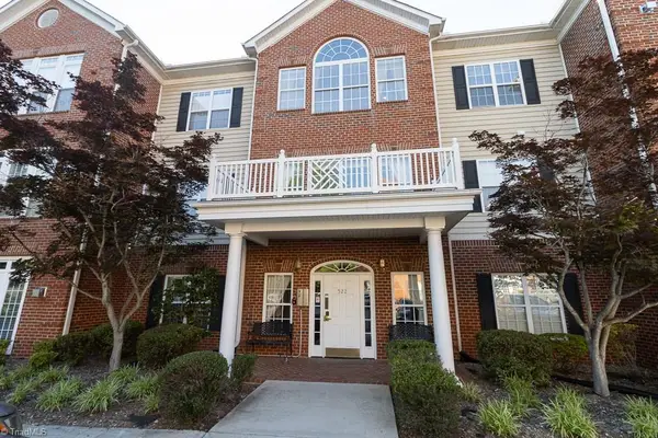 522 College Road #104, Greensboro, NC 27410